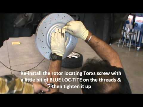Как заменить тормозные колодки на Mercedes C230 Sport