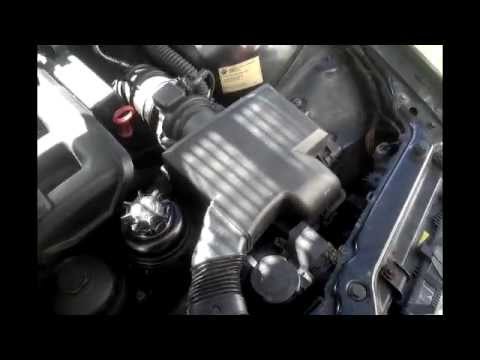 Как заменить воздушный фильтр двигателя на BMW E46