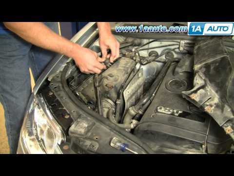 Как заменить воздушный фильтр двигателя на Volkswagen Passat 02-05