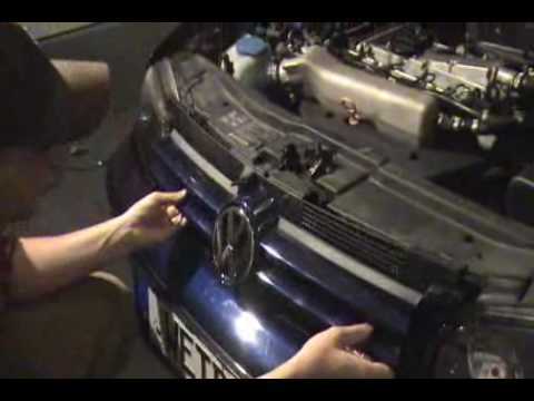 Как снять передний бампер на Volkswagen Golf 4