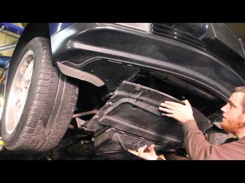 Клеем камеру ниткой