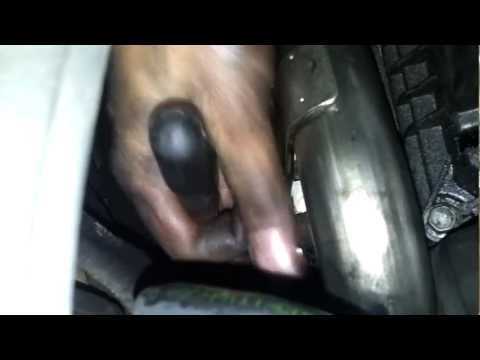 Как заменить трубу клапана EGR на Renault Megane 2