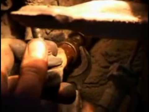 Как заменить рулевой наконечник на Audi 80