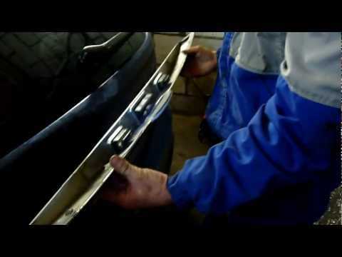 Как установить накладку багажника на Ford Focus 2