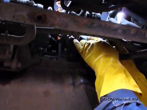 Как заменить масло в двигателе на Skoda Octavia A4