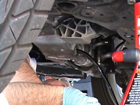 Как заменить масло в двигателе на Mazda 3