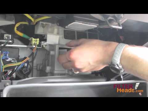 Как поменять фильтр салона на Mazda RX-8 2004
