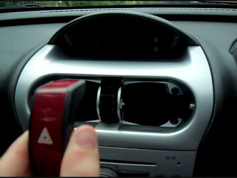 Как заменить кнопку аварийного сигнала на Opel Corsa C